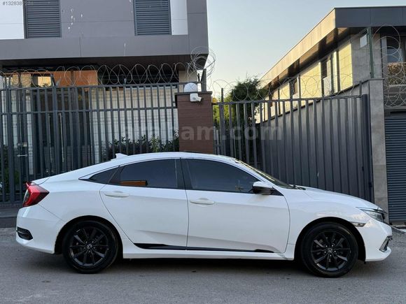HONDA CİVİC 1.6i VTEC ELEGANCE SUNROOF