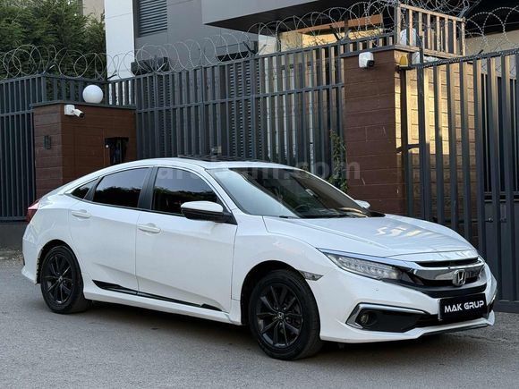 HONDA CİVİC 1.6i VTEC ELEGANCE SUNROOF