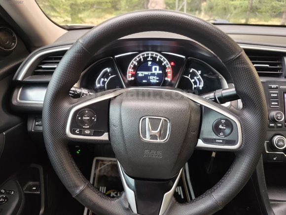 KİRAZOĞLU OTOMOTİV//2017 MODEL OTOMATİK HONDA CIVIC