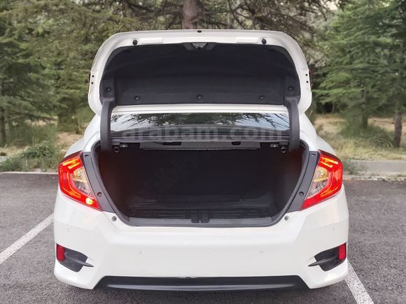 KİRAZOĞLU OTOMOTİV//2017 MODEL OTOMATİK HONDA CIVIC