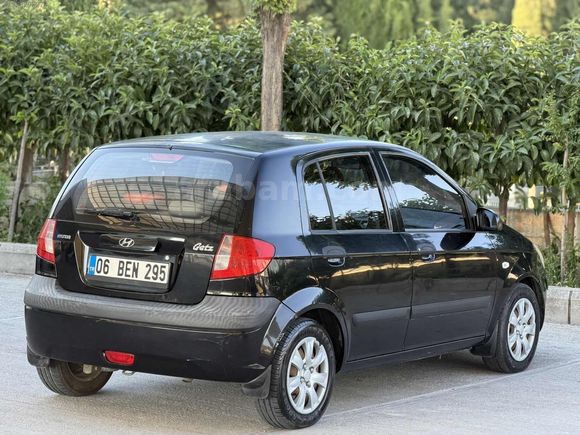 2011 Model Hyundai Getz 1.4 Dohc Start 100.000 km