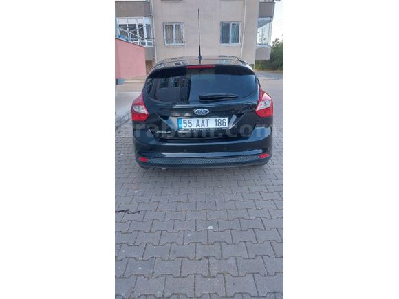 Sahibinden Ford Focus 1.6 TDCi Titanium 2013 Model  222000 km Siyah