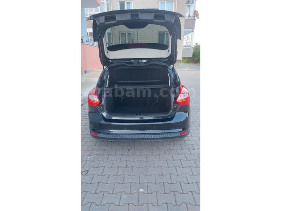 Sahibinden Ford Focus 1.6 TDCi Titanium 2013 Model  222000 km Siyah