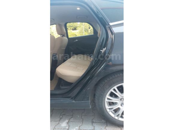 Sahibinden Ford Focus 1.6 TDCi Titanium 2013 Model  222000 km Siyah