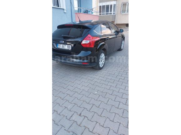 Sahibinden Ford Focus 1.6 TDCi Titanium 2013 Model  222000 km Siyah