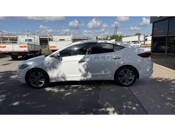 ÖZÇABA'DAN 2016 MODEL HYUNDAİ ELANTRA 1.6 CRDİ ELİTE