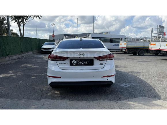 ÖZÇABA'DAN 2016 MODEL HYUNDAİ ELANTRA 1.6 CRDİ ELİTE
