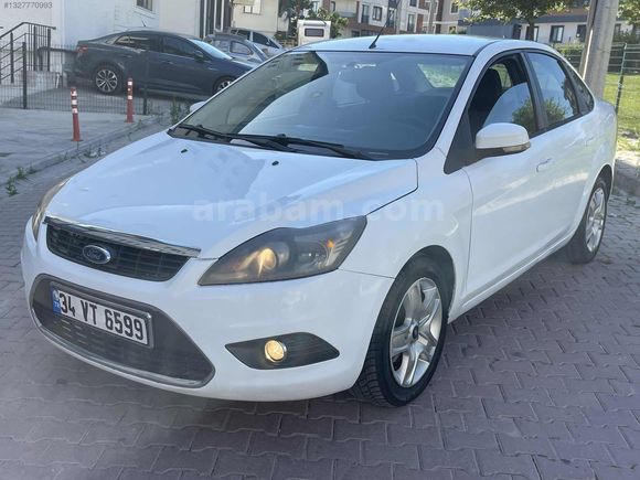 İLK SAHİBİNDEN DÜŞÜK KM Lİ MASRAFSIZ TERTEMİZ FOCUS
