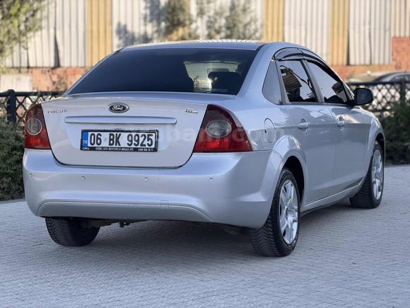 2011 TRAMERSİZ 2.5 KASA BAKIMLI FOCUS