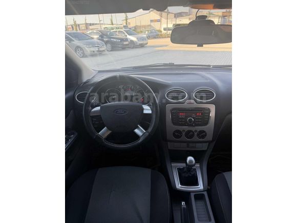 2011 TRAMERSİZ 2.5 KASA BAKIMLI FOCUS