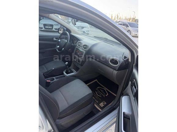 2011 TRAMERSİZ 2.5 KASA BAKIMLI FOCUS