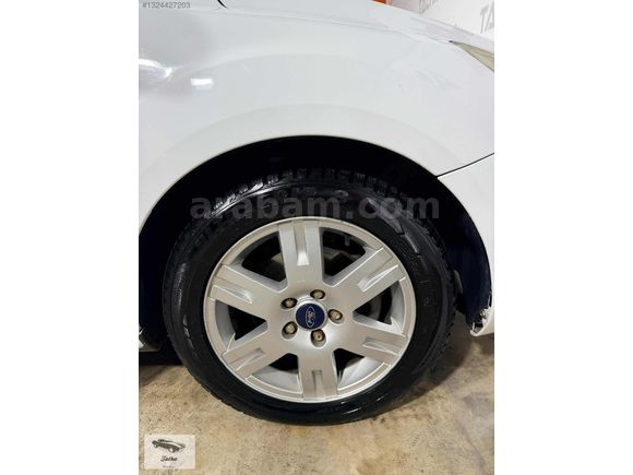 2010 FORD FOCUS 1.6 TDCİ TREND X K.KART TAKSİT