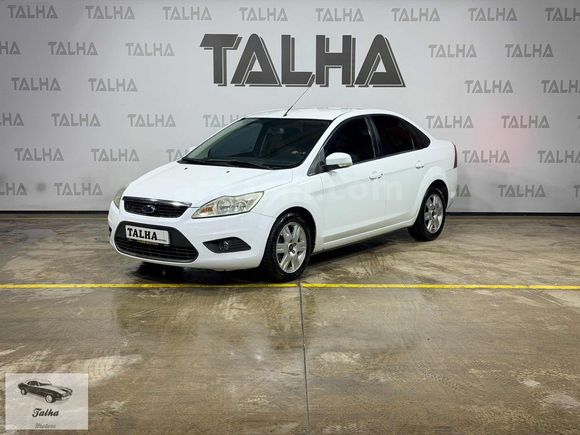 2010 FORD FOCUS 1.6 TDCİ TREND X K.KART TAKSİT