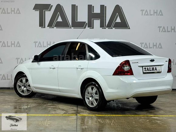 2010 FORD FOCUS 1.6 TDCİ TREND X K.KART TAKSİT