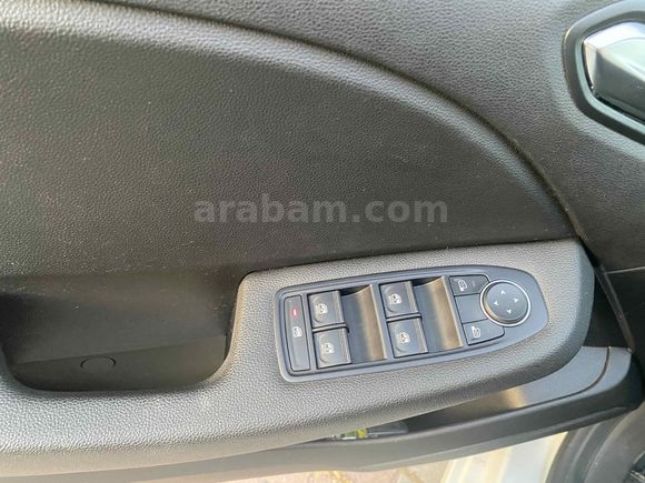 Sahibinden Renault Clio 1.0 TCe Touch 2021 Model 2022 tescil 
