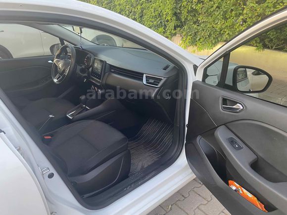 Sahibinden Renault Clio 1.0 TCe Touch 2021 Model 2022 tescil 