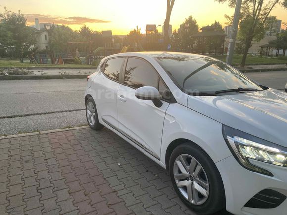 Sahibinden Renault Clio 1.0 TCe Touch 2021 Model 2022 tescil 