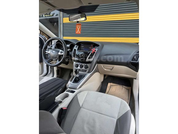 ELİZA'DAN HASAR KAYITSIZ SÜPER KONDİSYONDA TRENDX FORD FOCUS