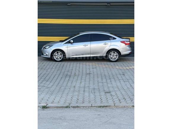 ELİZA'DAN HASAR KAYITSIZ SÜPER KONDİSYONDA TRENDX FORD FOCUS