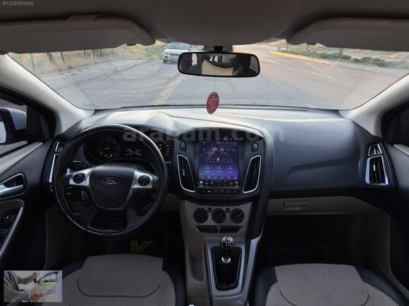 2013 FOCUS CAM GİBİ KUSURSUZ TAVAN KAPUT BOYASIZ DEĞİŞENSİZ
