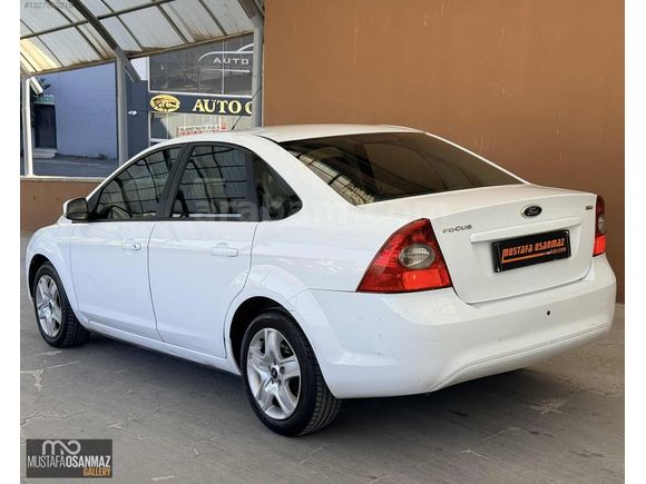 2011 ORİJİNAL 204.000 KM DE BAKIMLI FOCUS 1.6 TDCİ TREND X PAKET