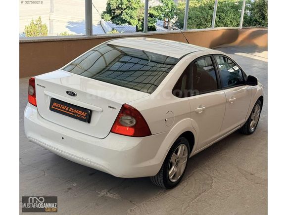2011 ORİJİNAL 204.000 KM DE BAKIMLI FOCUS 1.6 TDCİ TREND X PAKET
