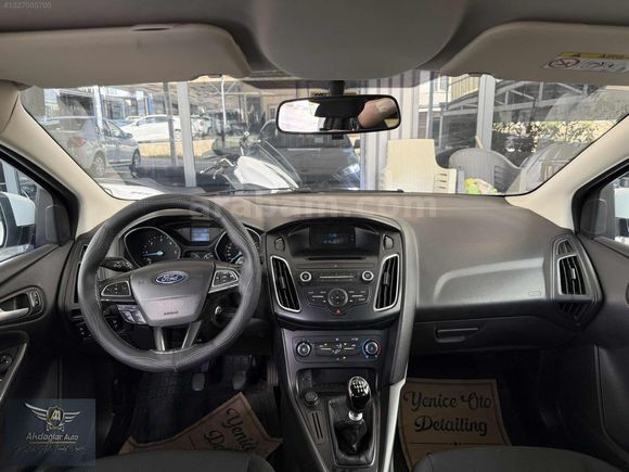 AKDAĞLAR AUTO'DAN 2017 FORD FOCUS HATASIZ BOYASIZ DÜŞÜK KM
