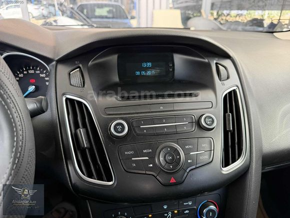 AKDAĞLAR AUTO'DAN 2017 FORD FOCUS HATASIZ BOYASIZ DÜŞÜK KM