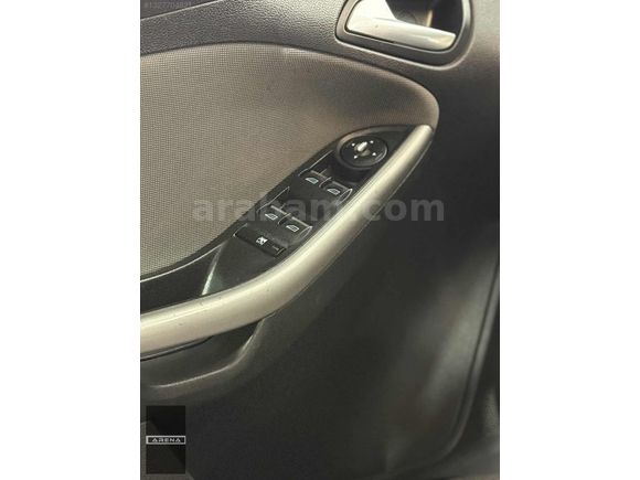 ARENA'DAN 2012 FOCUS III 1.6 TCDİ TRENDX DEĞİŞENSİZ MASRAFSIZ