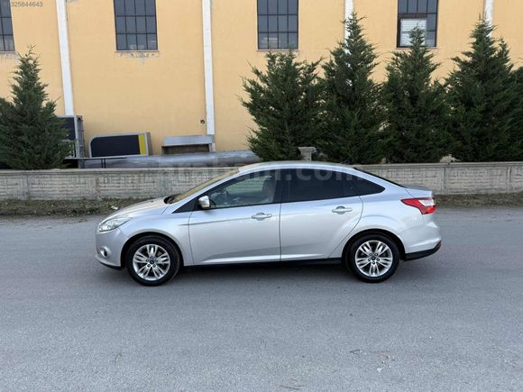 2014 ÇİKİŞLİ HATASIZ FOCUS 1.6TRENDX FUUL BAKIMLI