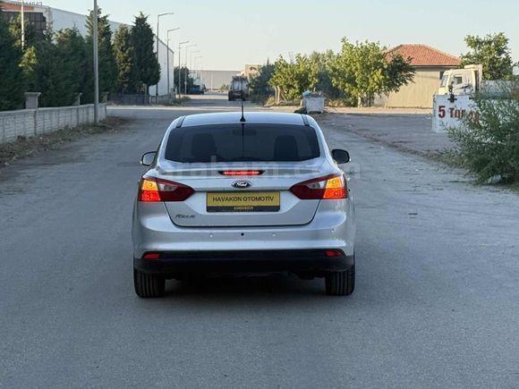 2014 ÇİKİŞLİ HATASIZ FOCUS 1.6TRENDX FUUL BAKIMLI