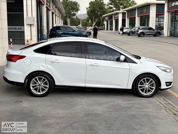 FORD FOCUS 1.6 TDCi TREND X 2015
