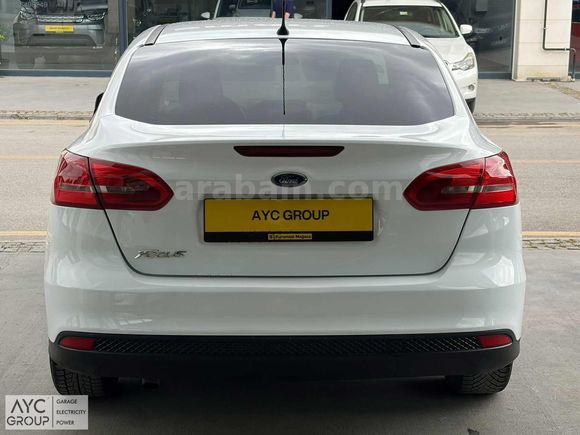 FORD FOCUS 1.6 TDCi TREND X 2015