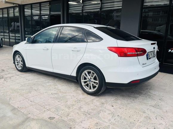 HATASIZ DEĞIŞENSIZ MAKYAJLI KASA FOCUS