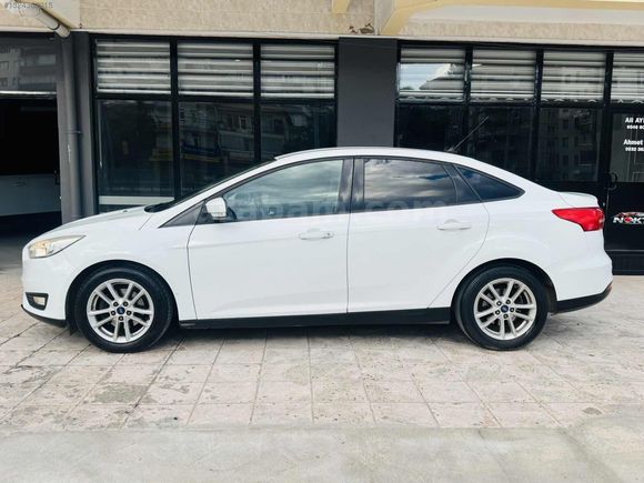 HATASIZ DEĞIŞENSIZ MAKYAJLI KASA FOCUS