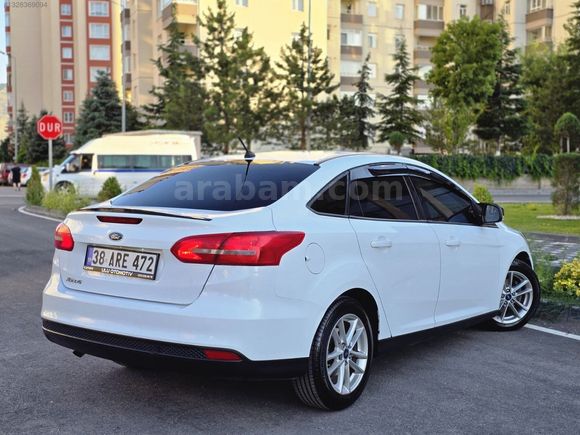 2017 MODEL FORD FOCUS DEĞİŞENSİZ 1 PARÇA BOYALI ÇOK TEMİZ ARAÇ