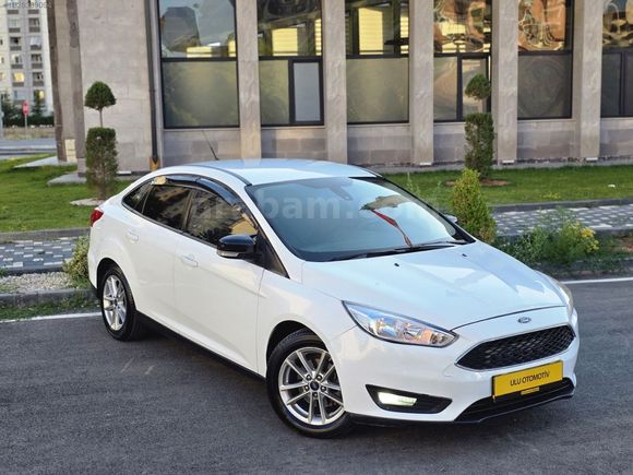 2017 MODEL FORD FOCUS DEĞİŞENSİZ 1 PARÇA BOYALI ÇOK TEMİZ ARAÇ