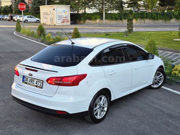 2017 MODEL FORD FOCUS DEĞİŞENSİZ 1 PARÇA BOYALI ÇOK TEMİZ ARAÇ