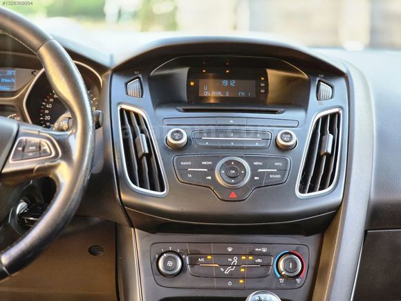 2017 MODEL FORD FOCUS DEĞİŞENSİZ 1 PARÇA BOYALI ÇOK TEMİZ ARAÇ