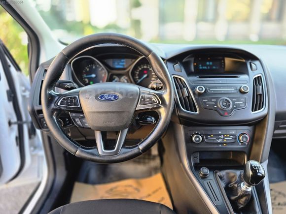 2017 MODEL FORD FOCUS DEĞİŞENSİZ 1 PARÇA BOYALI ÇOK TEMİZ ARAÇ