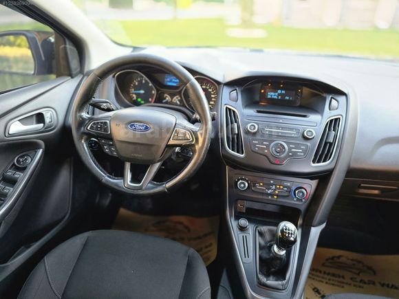 2017 MODEL FORD FOCUS DEĞİŞENSİZ 1 PARÇA BOYALI ÇOK TEMİZ ARAÇ