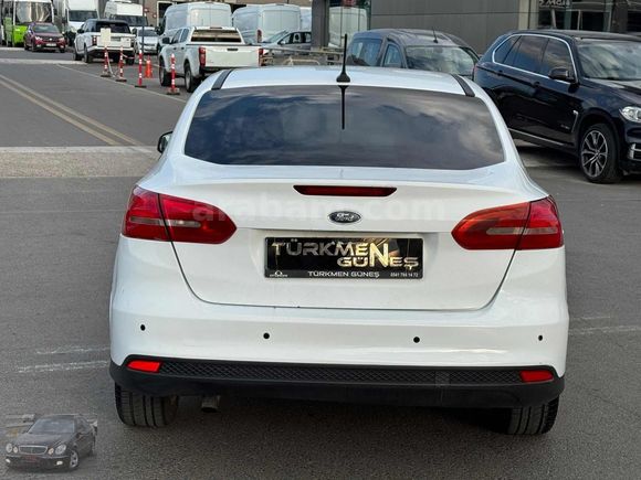 TÜRKMEN GÜNEŞ DEN 2017 MDL FORD FOCUS TREND X 12&24 ELDEN TAKSİT