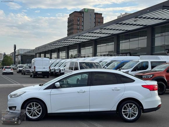 TÜRKMEN GÜNEŞ DEN 2017 MDL FORD FOCUS TREND X 12&24 ELDEN TAKSİT