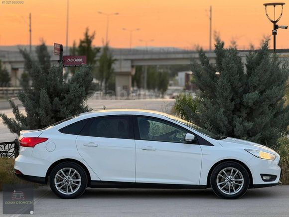 ACİL SATILIK 2016 MODEL FORD FOCUS 1.6 TREND X KM ORJ 145 BIN