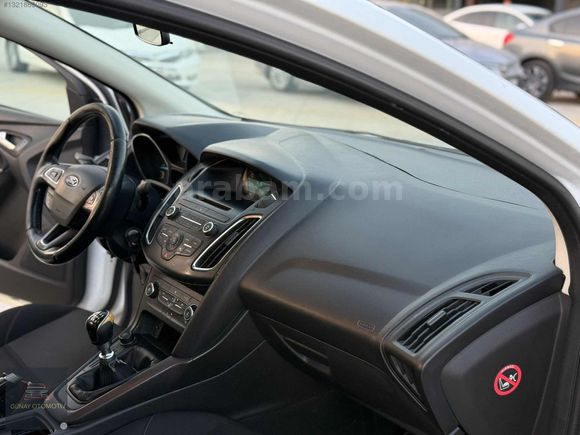 ACİL SATILIK 2016 MODEL FORD FOCUS 1.6 TREND X KM ORJ 145 BIN