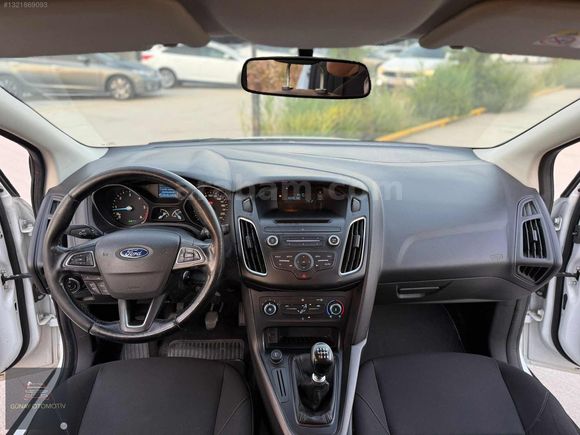 ACİL SATILIK 2016 MODEL FORD FOCUS 1.6 TREND X KM ORJ 145 BIN
