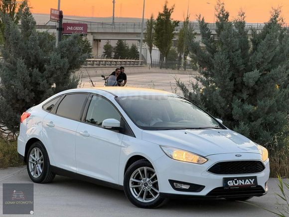 ACİL SATILIK 2016 MODEL FORD FOCUS 1.6 TREND X KM ORJ 145 BIN