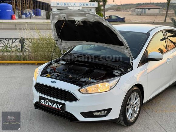 ACİL SATILIK 2016 MODEL FORD FOCUS 1.6 TREND X KM ORJ 145 BIN