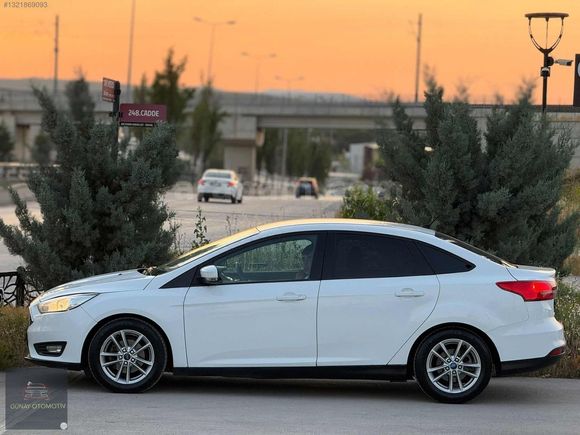 ACİL SATILIK 2016 MODEL FORD FOCUS 1.6 TREND X KM ORJ 145 BIN