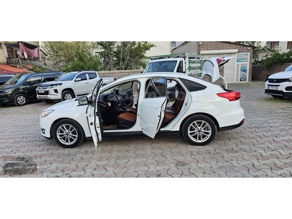 SEVİNÇOĞLU OTOMOTİVDEN 2015 MODEL FORDFOCUS TRENX